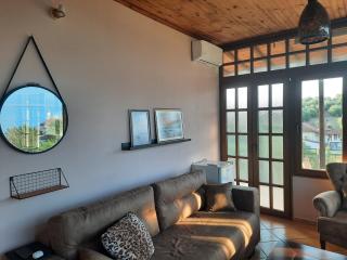 Ella's Sea View Villa - 9