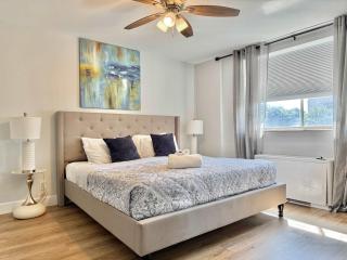 City View Newly Renovated 5 Beds with Free Parking LM406 - 1