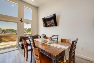 Lincoln City Vacation Home Near Beaches and Casinos - 9