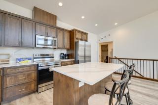 Lincoln City Vacation Home Near Beaches and Casinos - 2