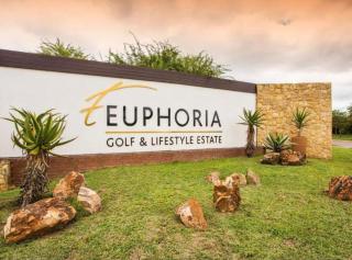 Euphoria Self Catering Home - 8