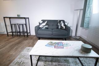 Stylish, Spacious 1 Bedroom Apartment, central - Bristol - 9