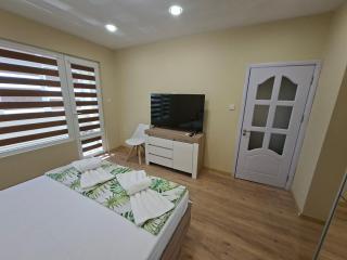 Bohemi Apartment - 2