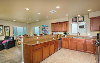Three Bedroom Beachfront Condo in San Diego - 8