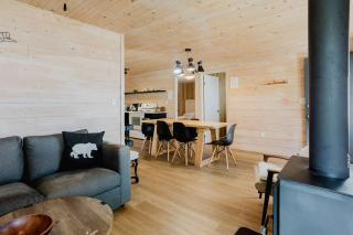 Georgian Bay Rockwood 3-bdrm Waterfront Cottage #2 - 1