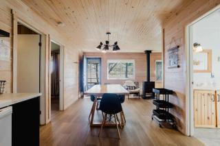 Georgian Bay Rockwood 3-bdrm Waterfront Cottage #2 - 3