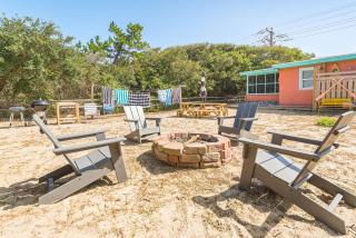 K2118 Oh So Sandy! Historic Oceanside Flat Top! Steps from Beach, Short Stays Welcomed! - 8
