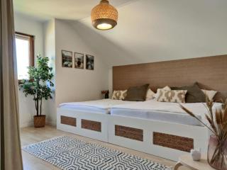 House for family, friends and business - 3