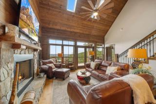Longview Cabin - 0