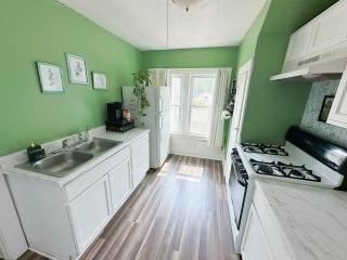 Cozy 1bd apartment in the heart of Liverpool NY - 0