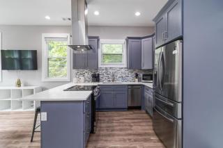 4BR 4BA Stay by Piedmont Park - 6