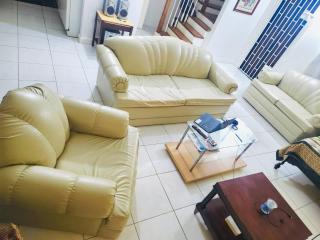 Country Club House Retreat - 2 bedroom House with Pool near Montego Bay Airport and Beach Strip - Montego Bay - 1