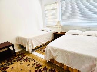 Country Club House Retreat - 2 bedroom House with Pool near Montego Bay Airport and Beach Strip - Montego Bay - 2