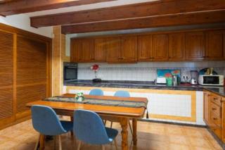 2BR Ground-Floor Villa Apartment with Pool, 10mins drive to Ibiza Airport - 3