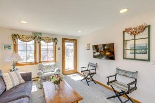 Inviting Rockport Rental with Deck Walk to Beach! - 8