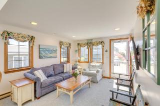 Inviting Rockport Rental with Deck Walk to Beach! - 7