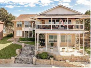 Luxe Lakeside Villa Large Groups withj Fire Pit or Grill - 9