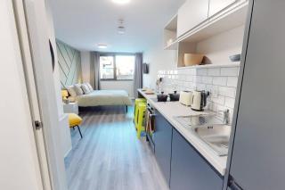 Superb Studio Apartment 005 - Teesside County Borough - 0