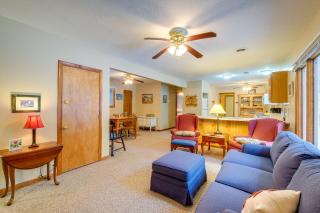 Cozy Cottage with Sunroom - Walk to Higgins Lake! - 6