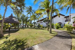 Grand Sahāna 15 - 1BR Beachfront Apartment with Balcony - Work from Paradise - Digital Nomad - 9