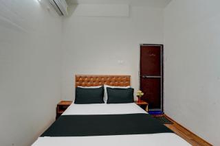 Hotel O Blue Moon - 0
