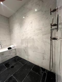 Newly Renovated 2BR with Backyard - 8