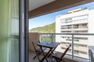 Apto c Piscina e Quadras no Recreio - 1