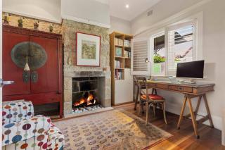 Stylish Cottage Retreat - 5