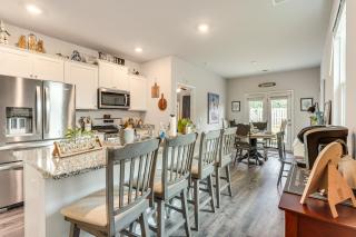 7 Mi to Dtwn Augusta! Modern Family Home - 8