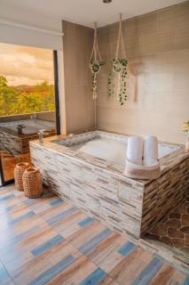 Cabañas con jacuzzi y chimenea - Casa Floral, Marinilla - 9
