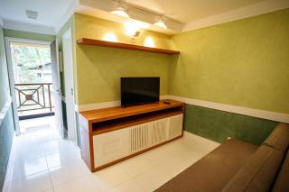 Angra dos Reis - Apartamento com estrutura completa - Condomínio com piscina, bar molhado e marina - Aluguel de Lancha no Local - 4