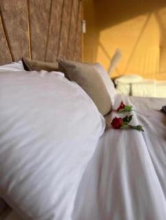 Wadi Rum, Hala bubbles - 6