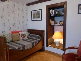 Gîte rénové avec charme, garage et vélos à disposition - FR-1-611-36 - 7