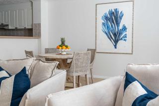 Burleigh Heads Aptmnt Beach Pool & Family Fun - 6