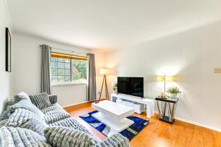 The Homestead Luxury Cozy 2BR Apartment in Nacogdoches Near SFA University and Downtown Pet Friendly Business Ready Extended Stays Welcome with Self Check In High Speed WiFi Full Kitchen In Unit Laundry Private Parking and Quiet Comfort - 8