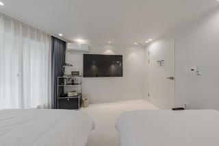 Moa stay 5minute from DDP Station - 5