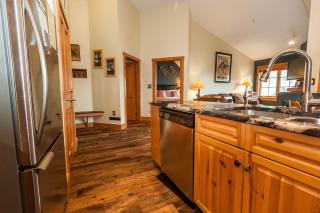 Expedition Station 8633 by Summit County Mountain Retreats - 1