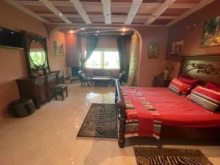Luxury escape and private villa with pool - 5
