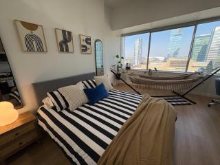 Studio Downtown , Rodgers Views, AC, Heated Free Underground Parking - 0