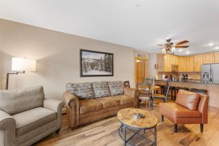 Expedition Station 8571 by Summit County Mountain Retreats - 6