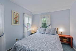 NeW 2025 - Locust Lodge - Private Beach - 1