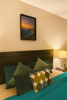 King Bed Suite with Pool and Hot Tub Access - 8