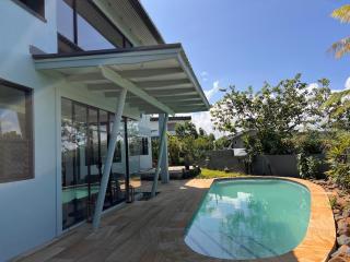 The Niu Haven - 5 Bdrm Home with Pool - A Kidsfirst Apartments Property - Suva - 9