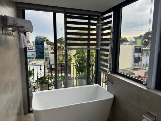 Cozy, Spacious Condo in District 1 - 9
