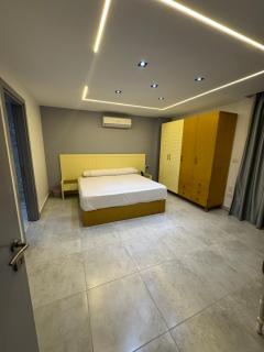 The Royal Sea View Suite - 8