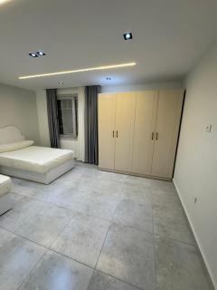 The Royal Sea View Suite - 6