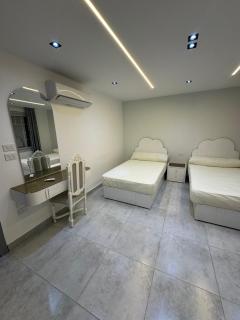 The Royal Sea View Suite - 3