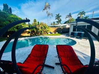 Lake Bass Retreat- Pool, Tiki, Dock, Lift, Gym, EV Chrgr - 1
