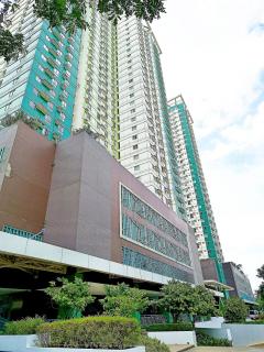 1616T2 Avida Riala IT Park Cozy Unit 350Mbps Wi-Fi - 7