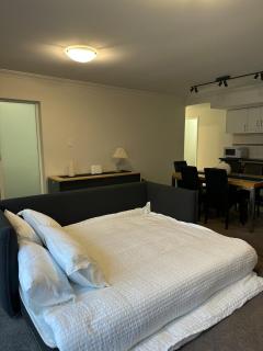 City Lights Retreats - 2 Bedroom, 1 Bathroom - 6